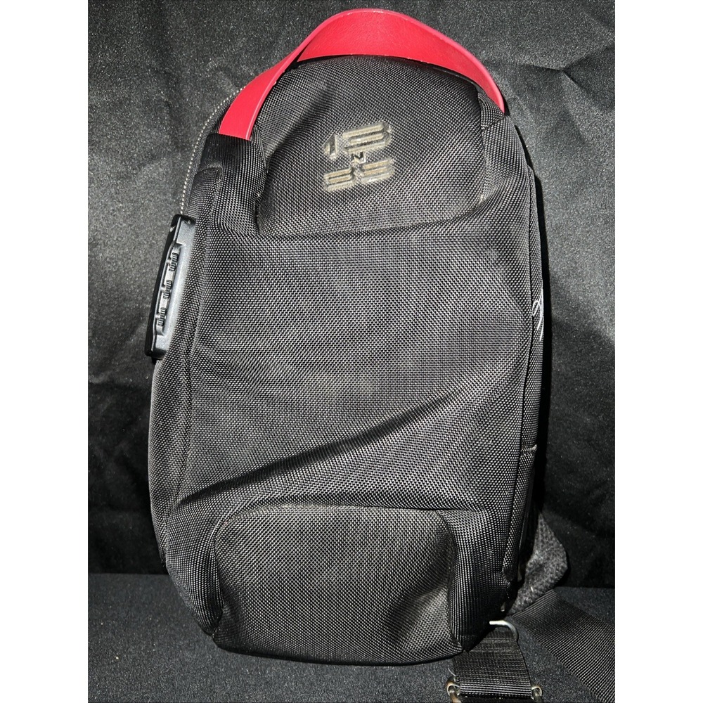 Crave Tracy McGrady 13 n 35 Cross-Body Bag in Black/Red Shoulder Sling PT06